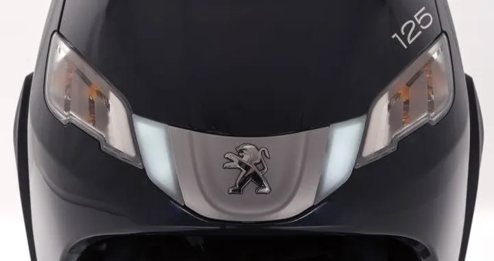 Mahindra si prende il 100% di Peugeot Scooters