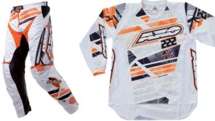 AXO TC222, completo da motocross