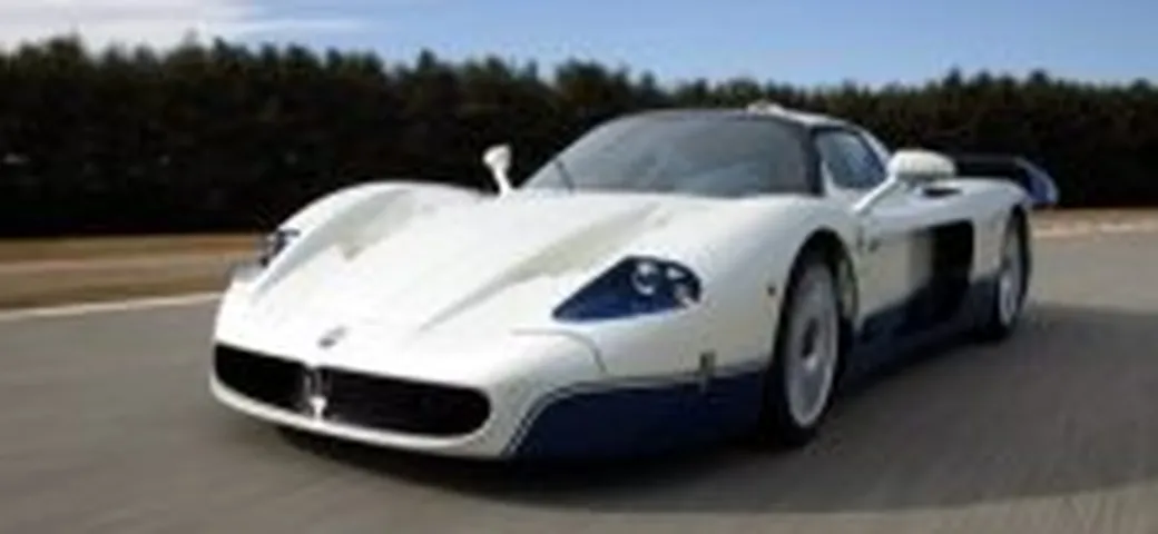 4Car Prova la Maserati MC12