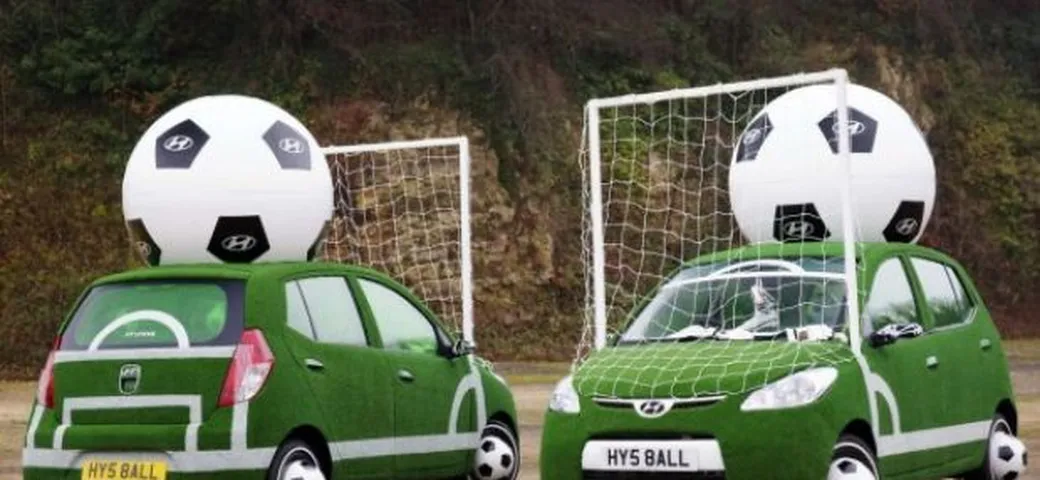 Hyundai: due stravaganti i10 dedicate ai Mondiali di calcio