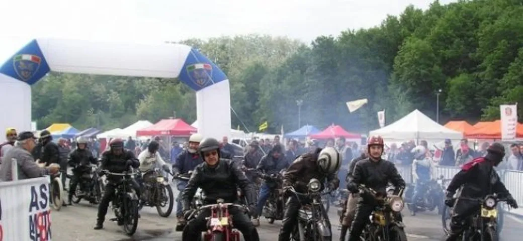 Asimotoshow: nel 2011 si festeggia il decennale