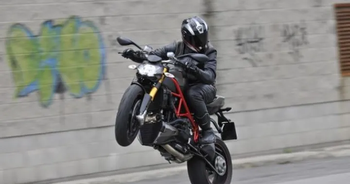 Ducati Streetfighter m.y. 2013 - Salone di Colonia 2012