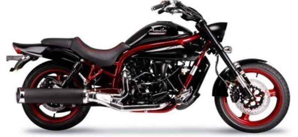 Una Hyosung GV650 Aquila per celebrare il 30° anniversario