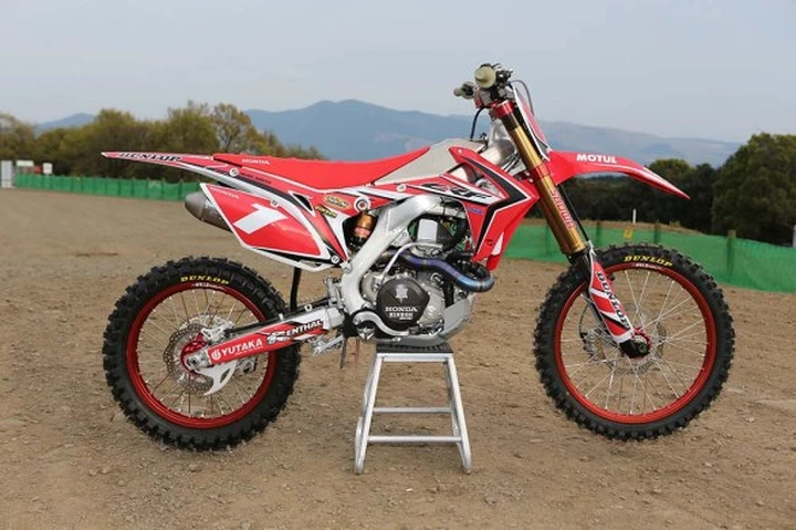 Foto spia: dal Giappone la nuova Honda CRF450R?