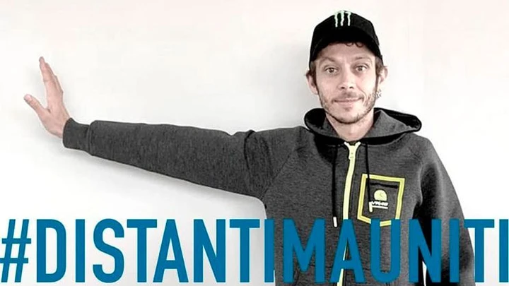 La quarantena di Valentino Rossi, tra sfide online e serie TV