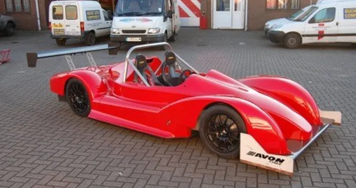 Reynard Inverter: la prima auto targata del costruttore inglese