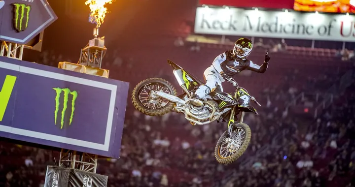 Triumph 250: primo assaggio della nuova moto da cross [VIDEO]