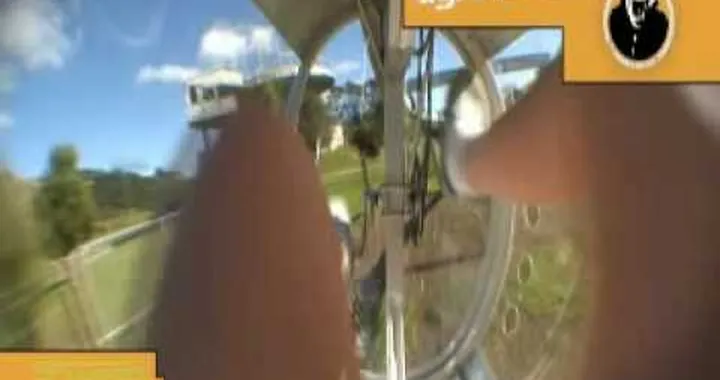 Manufacturing an unmistakable trademark: the Porsche Crest