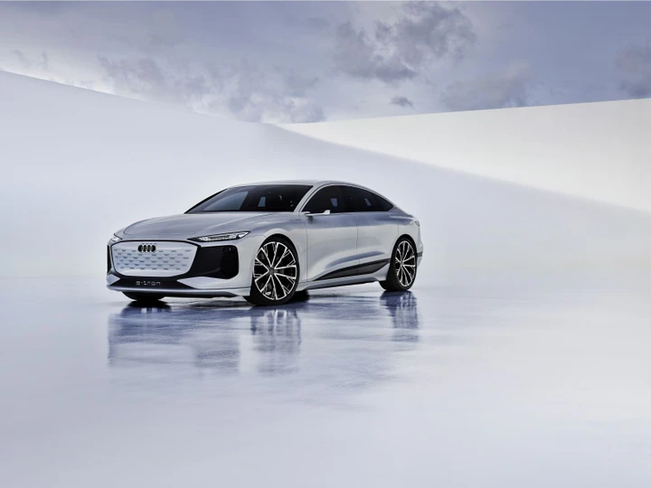 Audi A6 e-tron: nel 2023 la versione di serie