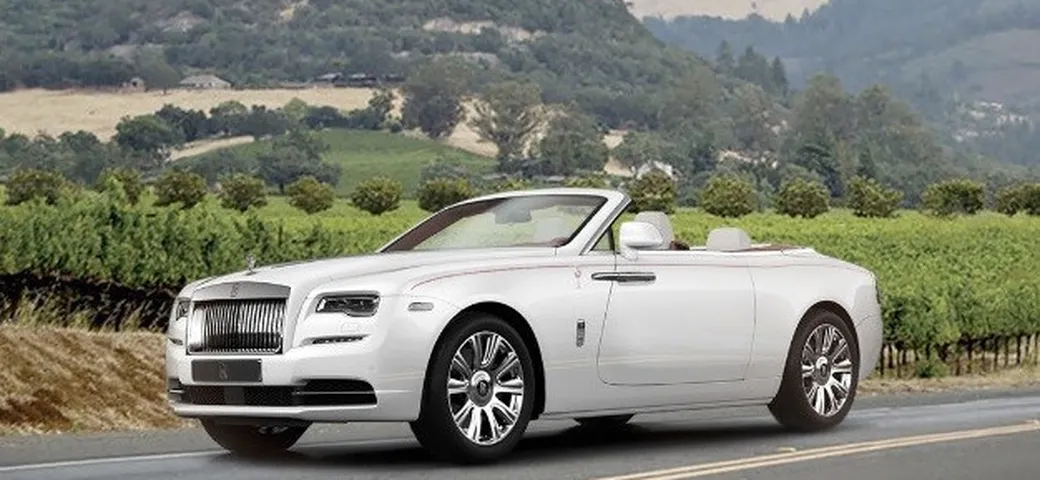 Rolls-Royce Dawn: la prima all'asta per 750 mila dollari