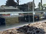 La concessionaria Porsche abbandonata, qui il tempo si è fermato: 356 e 928 in vetrina