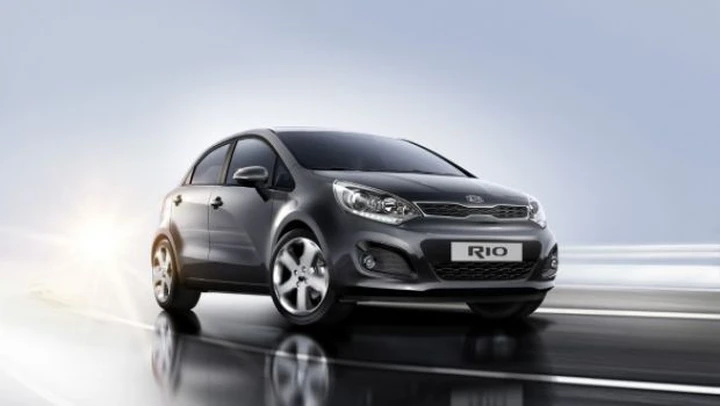 Kia Rio: la tre volumi al Salone di New York
