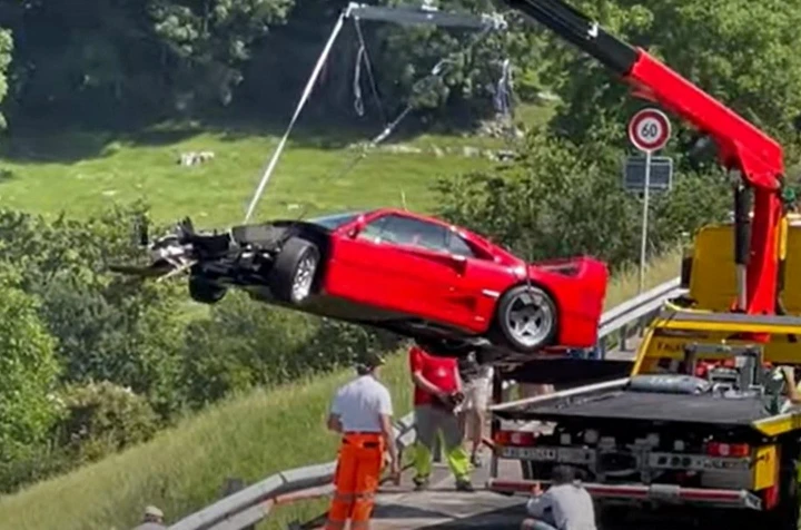 Ferrari F40 da concorso distrutta in un incidente [Video]