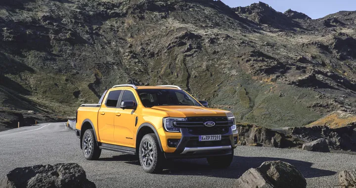 Ford Ranger, il pick-up più venduto in Europa: anche plug-in da 281 CV
