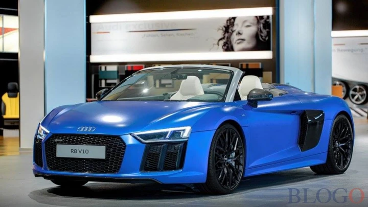 Audi R8 Spyder: il Blu opaco di Audi Exclusive
