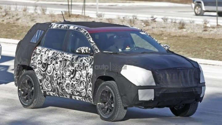 Jeep Cherokee 2014: foto spia della versione definitiva