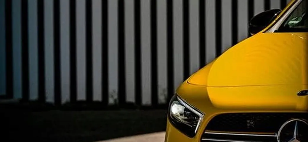 Mercedes AMG A35: primi teaser della sportiva da 300 CV