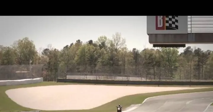 Motus MTS-01 e MTS-R in pista a Barber