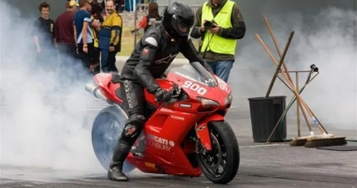 Ducati 1098 Dragster