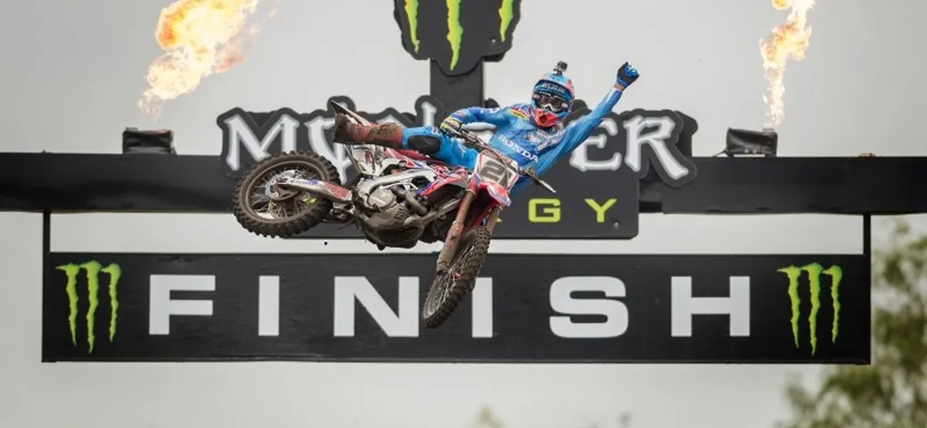 MX-GP 2015: doppietta di Paulin a Valkenswaard. Cairoli 11°