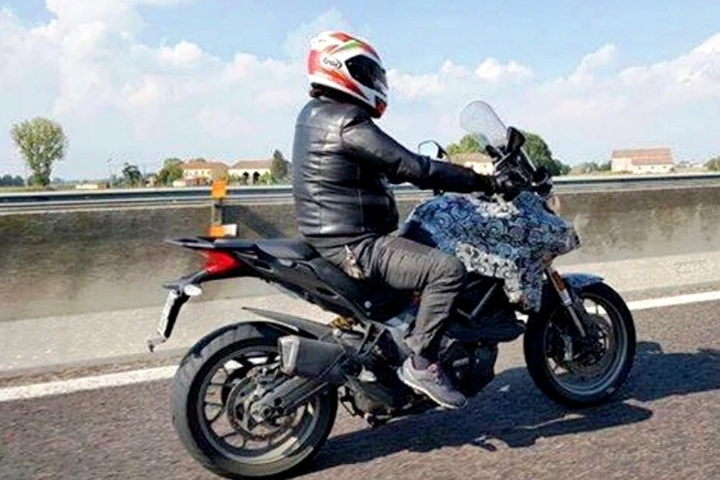 Foto spia Ducati Multistrada 939 2017