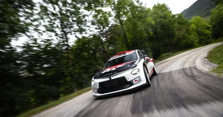 Lancia torna nel WRC con la Ypsilon Rally2 HF Integrale