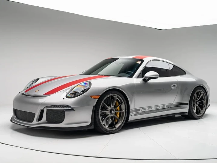Rara Porsche 911 R in vendita: ha soltanto 3600 miglia all'attivo