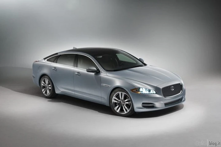 Jaguar XJ: con il Model Year 2014 arriva il 4 cilindri benzina