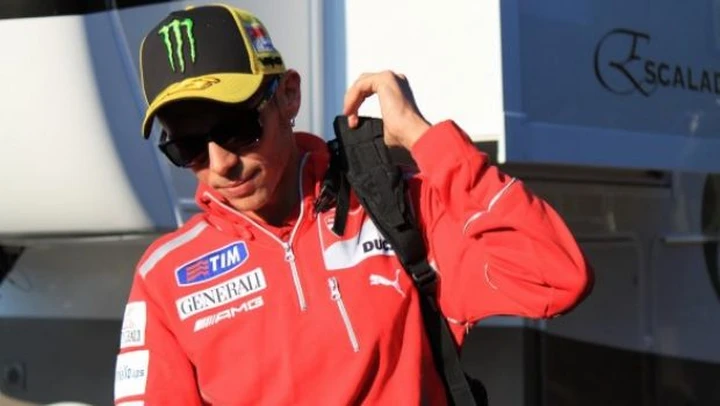 MotoGP, ed è subito Sic! Sei piloti in sei decimi. Rossi-Ducati, crisi vera