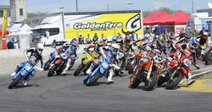 Mondiale Supermoto al via a Castelletto di Branduzzo l'1 e 2 maggio