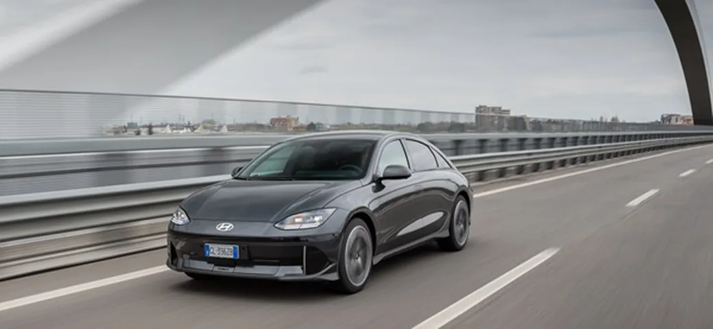 Hyundai e l'architettura a 800 Volt: ricarica ultra veloce in meno di 20 minuti