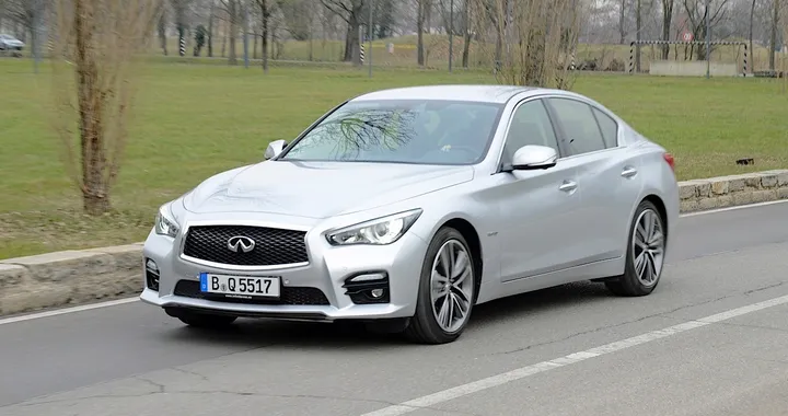 Infiniti Q50 [Video]