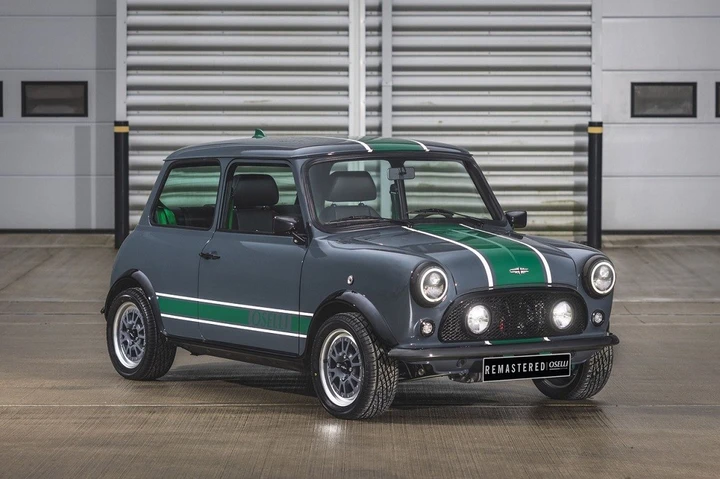Mini Remastered Oselli Edition by David Brown Automotive: consegnato il primo esemplare