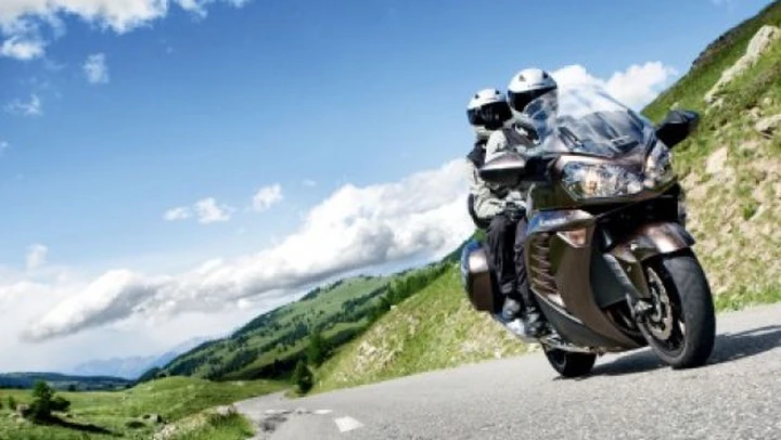 Kawasaki 1400GTR 2010 in azione