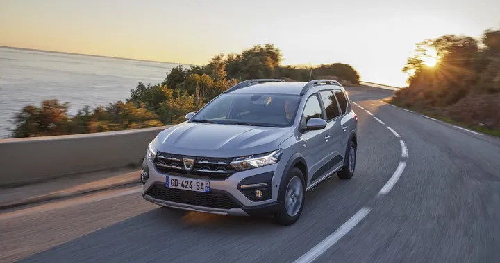 Dacia Jogger: un crossover al prezzo di un'utilitaria