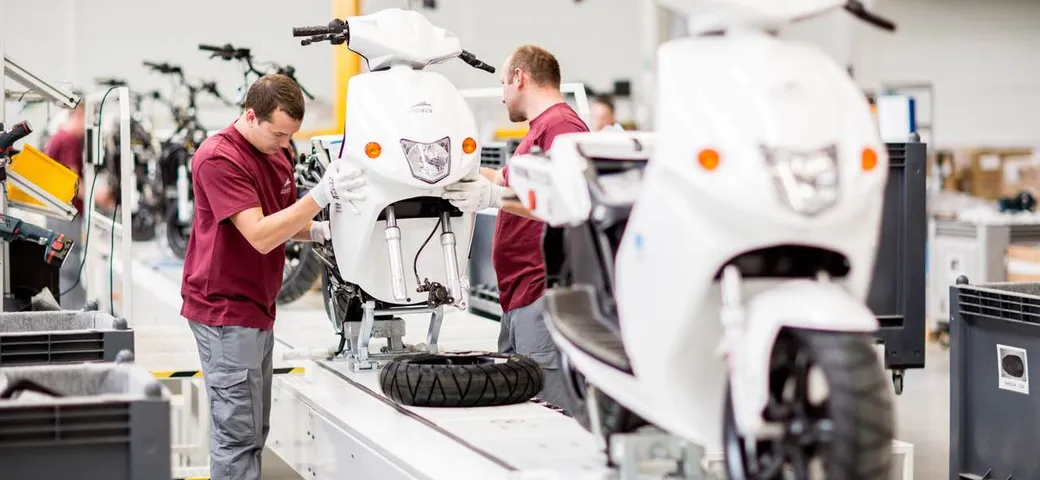 Scooter elettrici: Govecs produrrà negli impianti Vectrix