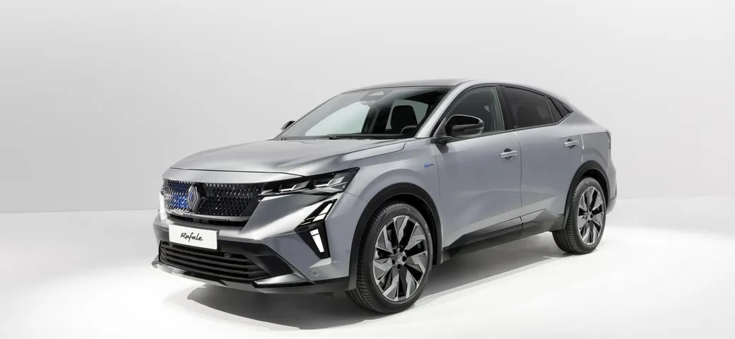 Renault Rafale: ecco il nuovo SUV coupé secondo il marchio francese [FOTO e VIDEO]