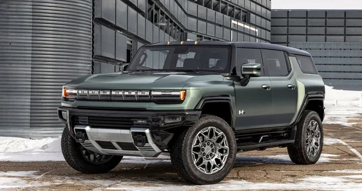Hummer GMC EV: ha fino a 1000 CV e viaggia in diagonale