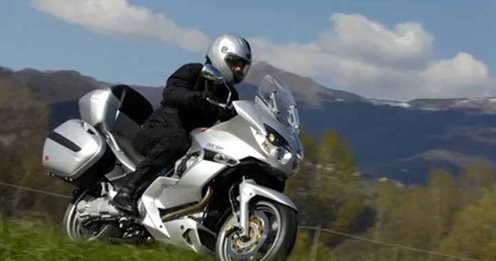 Presentazione  Moto Guzzi Norge 1200