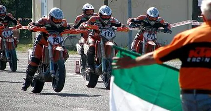 Trofeo Supermoto KTM: gran finale ad Eicma!