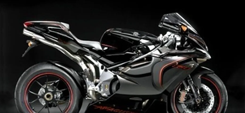 Una MV Agusta F4 1000 R da 312 km/h