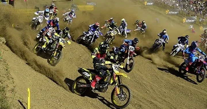 Mondiale Motocross 2015: a Febvre lo scettro di Loket. 4° titolo iridato per la Fontanesi
