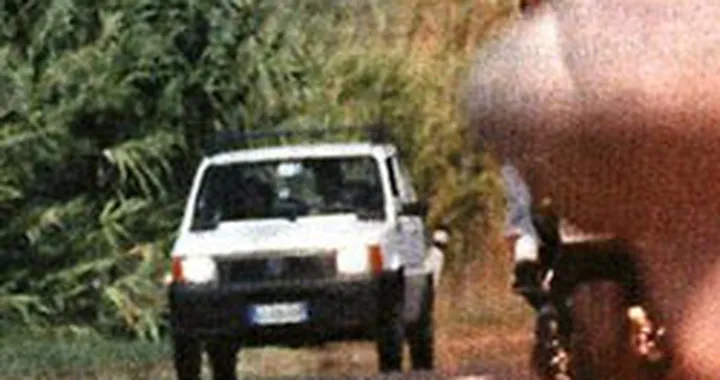 Vai forte che l'autovelox non ti becca!