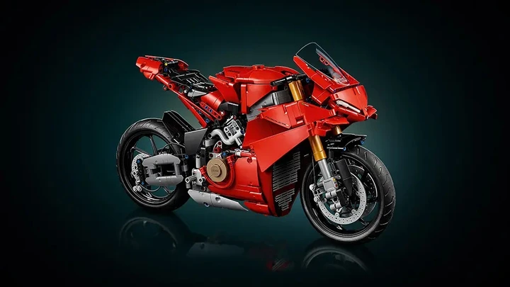 Ducati Panigale V4 S Lego Technic: un’icona delle due ruote in 1.603 mattoncini