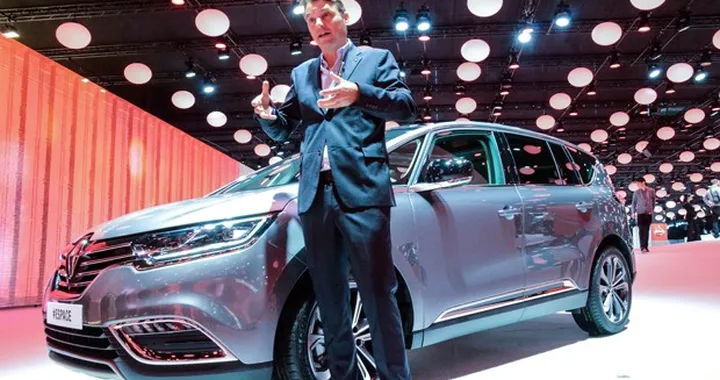 Renault Espace: l'intervista esclusiva a Laurens van den Acker
