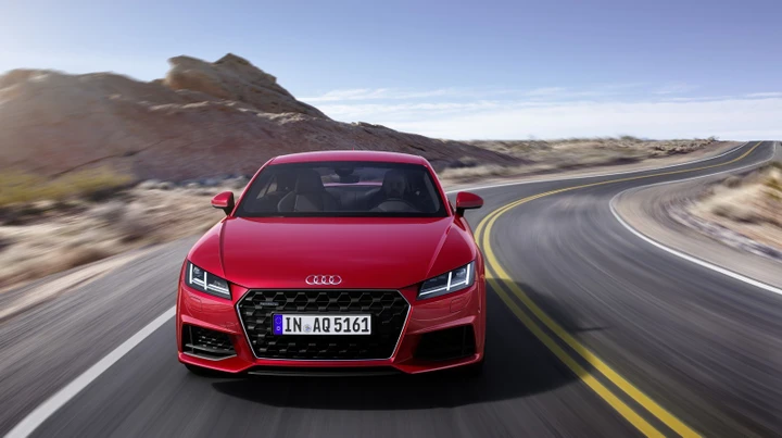Audi TT: tutte le informazioni sul restyling di metà carriera