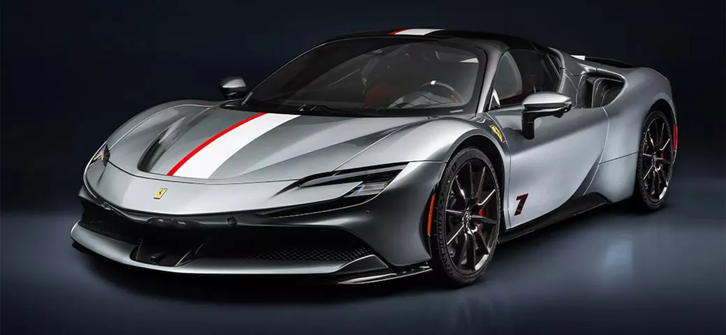Ferrari SF90 Spider: la versione personalizzata dal programma Tailor Made