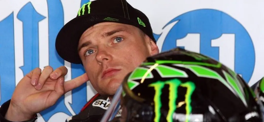 Supersport Donington: Lowes domina le Q1