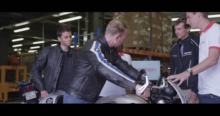 AIRBAG REVOLUTION - Build your future protection by In&amp;motion