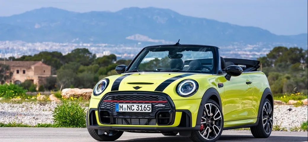 Mini John Cooper Works 2021: novità per le versioni 3 porte e Cabrio